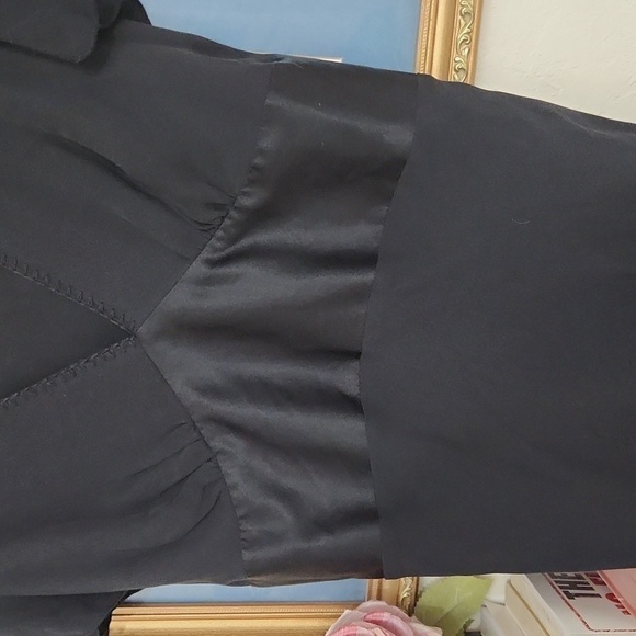 Sexy Y2K 100%Silk Black Waist Defined Size Medium Sexy Flirty Feminine Whimsical - Picture 3 of 12